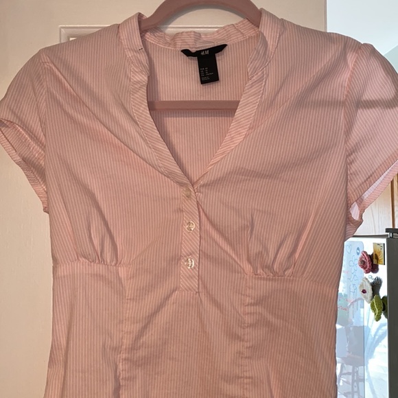 Pink and white striped shirt - Picture 2 of 3